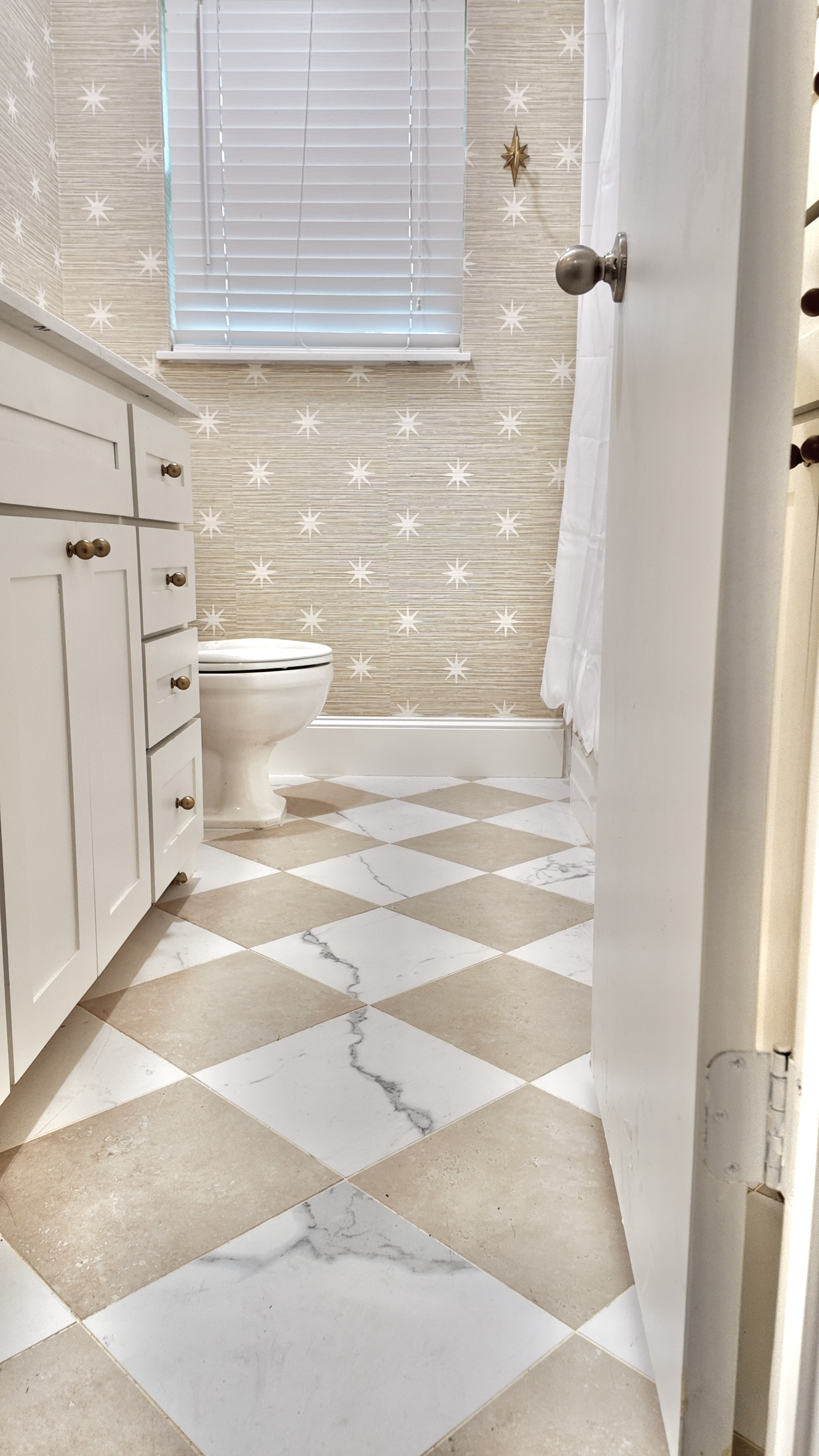Guest bathroom remodel in Lakewood Dallas - after photo 3