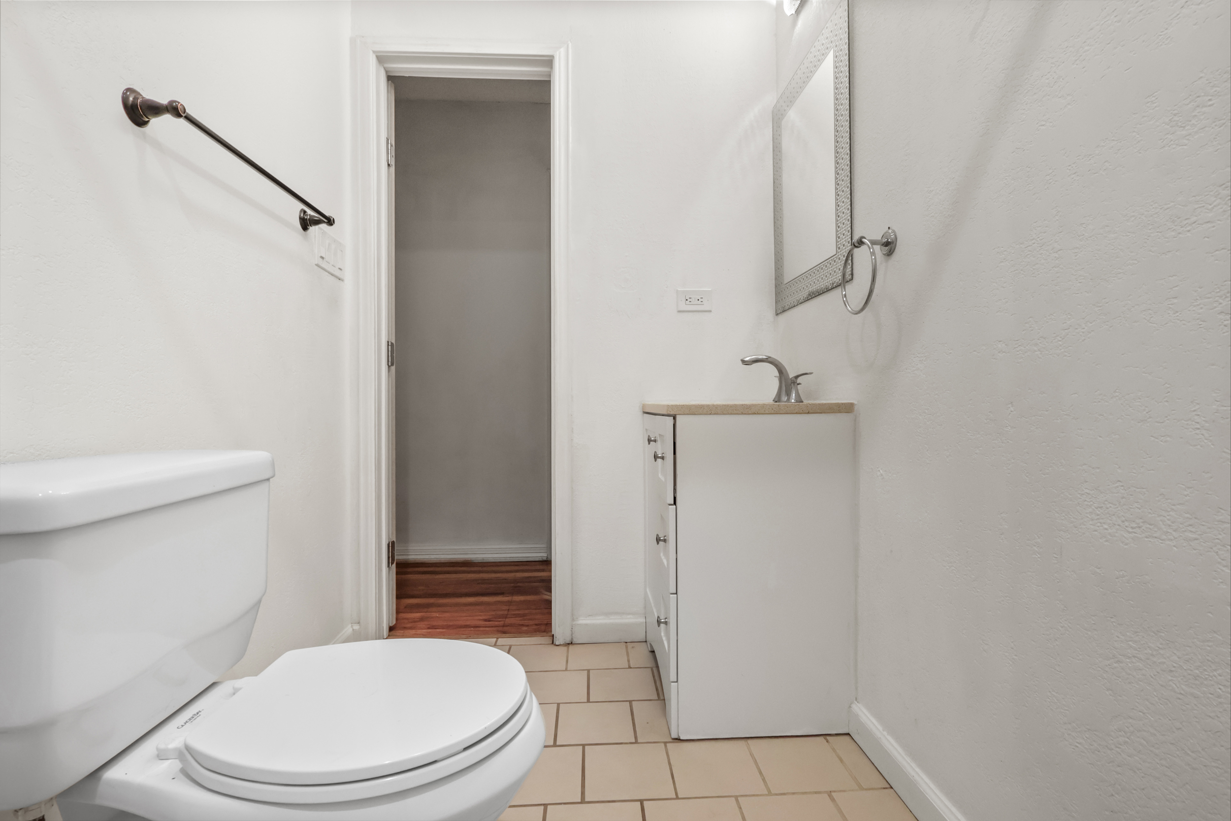 Master bathroom renovation in Oak Cliff Dallas - before photo 2